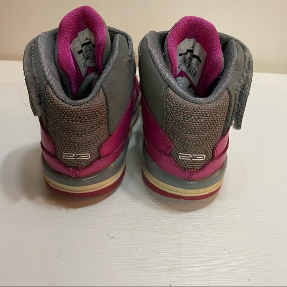 Baby Jordan Shoes - Picture 3 of 7